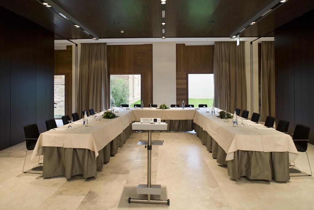 Parador De Alcalá de Henares Dış mekan fotoğraf